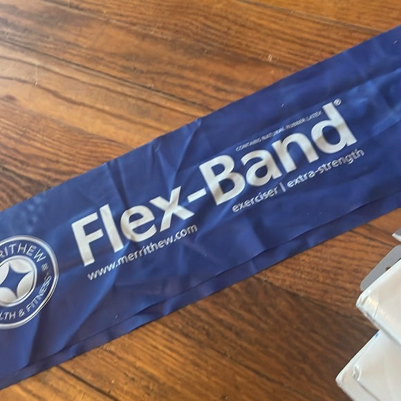 Pilates Exercise Bands - Picture 6 of 8